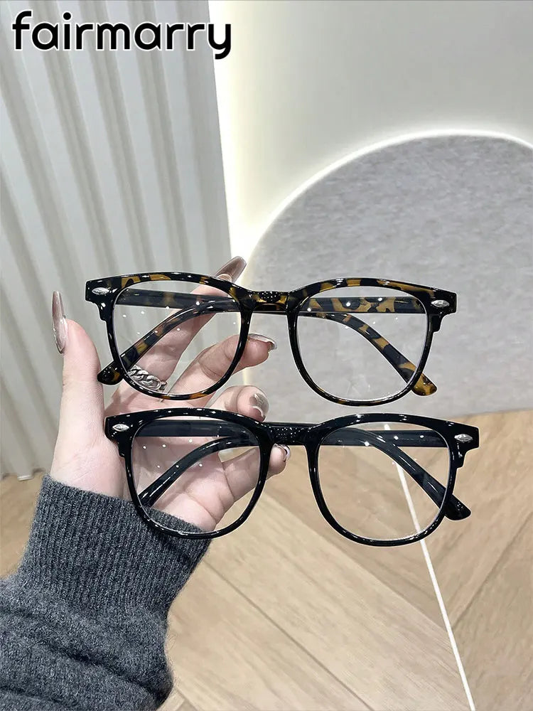 Trendy Anti-Blue Light Clear Glasses